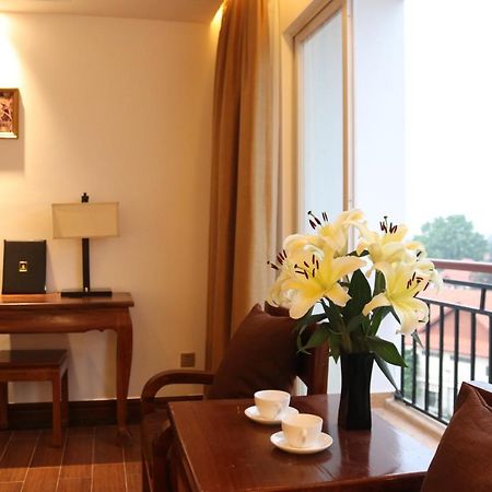 Chang Palace Виентиане Екстериор снимка